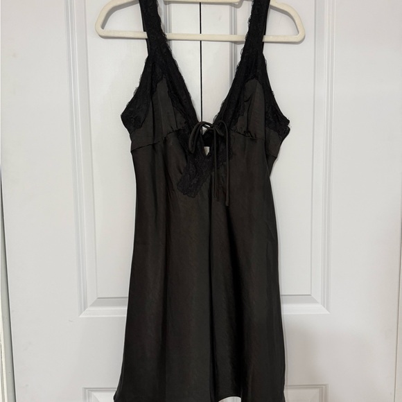 Princess Polly Black Lace Mini Dress - Picture 5 of 6